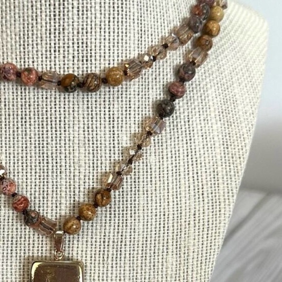 New Handmade Jasper & Crystal Beaded Necklace with Agate Pendant – Boho Chic - Picture 3 of 6
